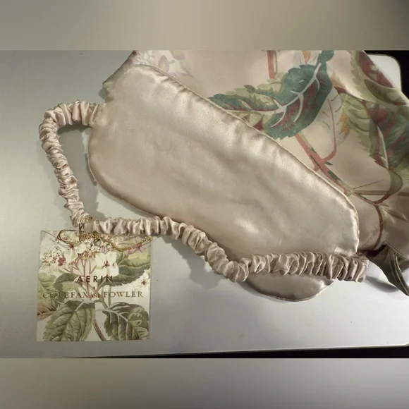 NWT AERIN X Colefax and Fowler ELOISE Silk Sleep Mask And Silk Drawstring Bag - Picture 9 of 13